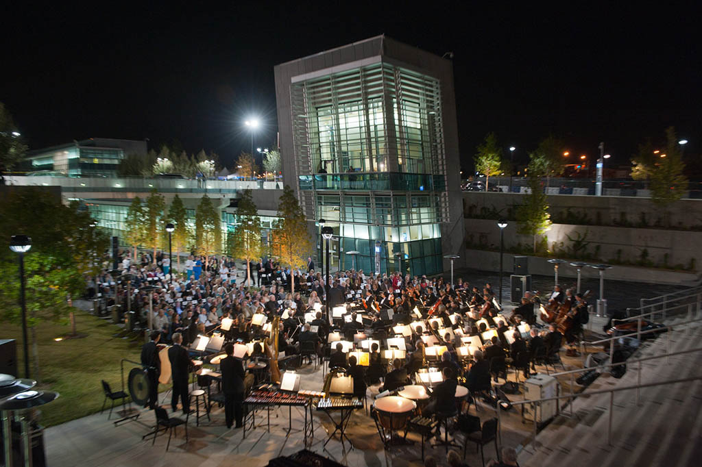 Night music at the TR campus