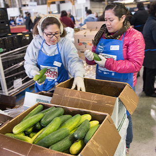 food pantry volunteers